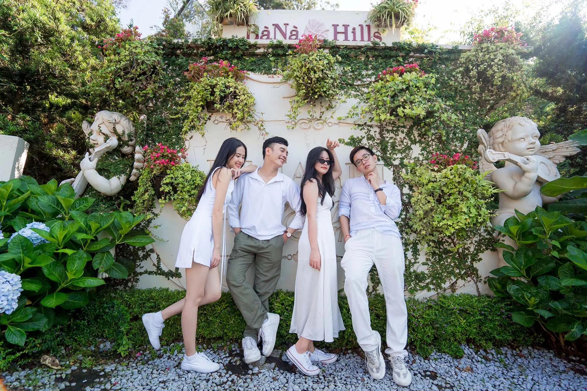 ba-na-hills-and-golden-bridge-full-day-tour-from-da-nang-hoi-an-5